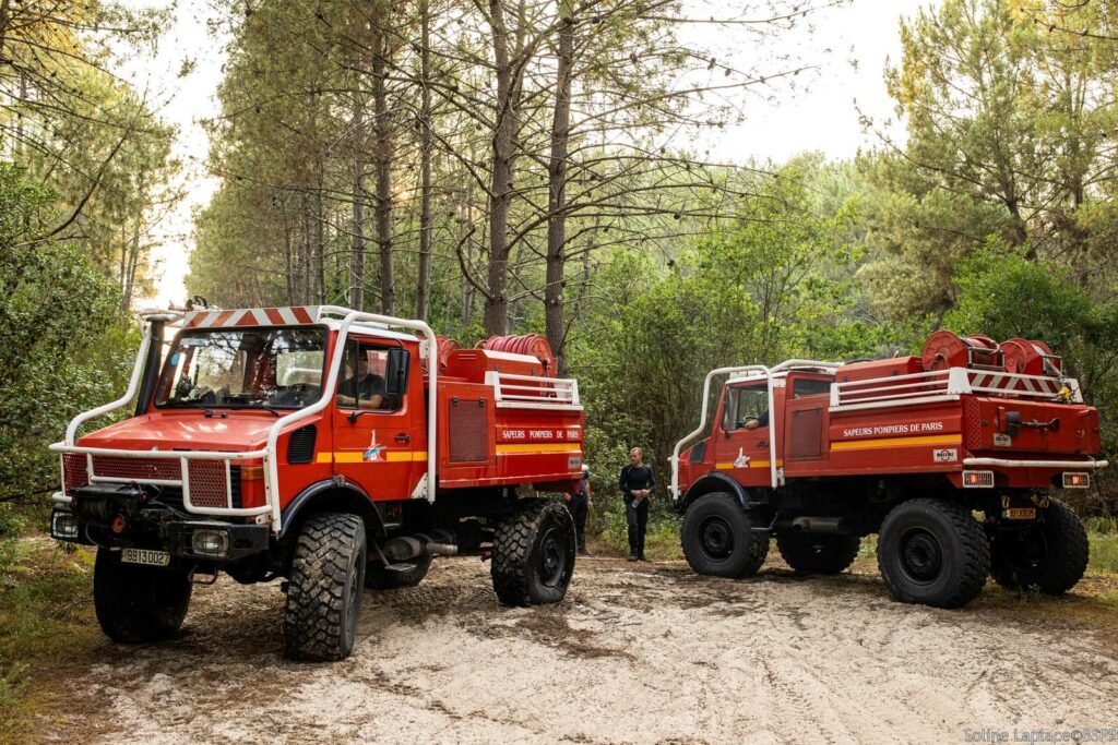 Sapeurs-pompiers de Paris de l'UES Biscarosse en intervention sur les feux de forêts